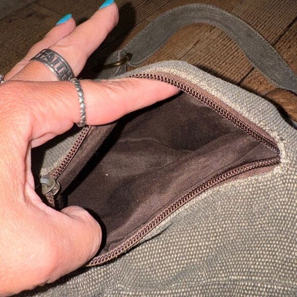 CarraigDonn Irish backpack Purse leather - Picture 8 of 15